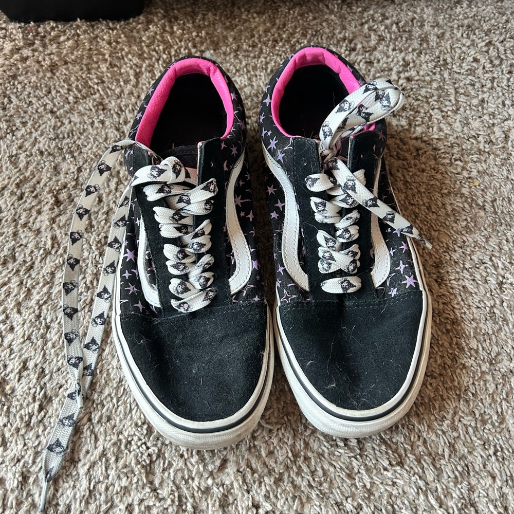 🩷🖤Van’s with Kuromi laces🖤🩷